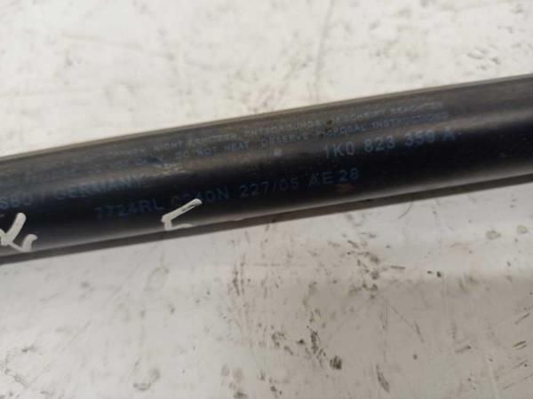 VERIN HAYON VW GOLF 5 - Vue 2